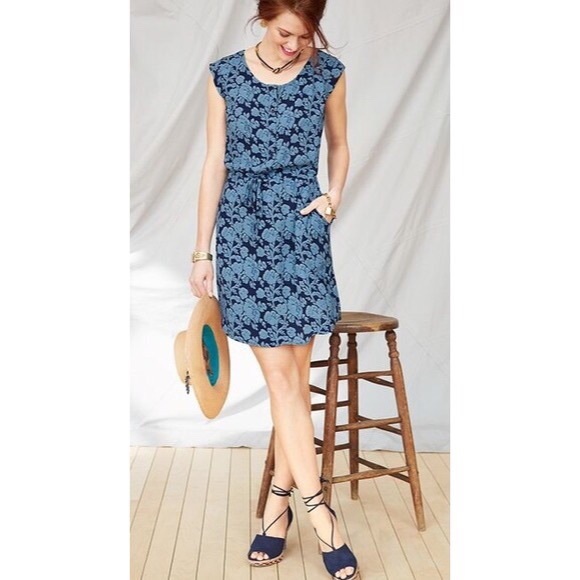 CAbi Dresses & Skirts - CAbi Java Dress Blue Black Floral Small 5265
